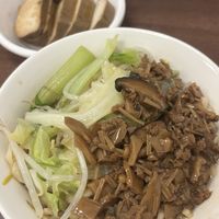 Truffle ramen (dry) and hundred layers beancurd  at Lǜ Zhuàn Shí 綠饌食 in Kaohsiung