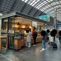 Shop next to platform 8 at Traffic Snack - Hauptbahnhof in Frankfurt