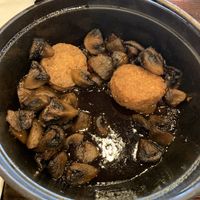 Ceramized mushroom and tofu in clay pot   at Huong Sen Lotus Vegetarian in Houston