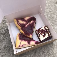 Cheesecake & red velvet  at Kato Gâteaux in Mechelen