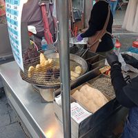 The stand at LǎoPái BáiTáng Guǒ 老牌白糖粿 in Kaohsiung