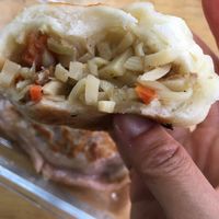 Bamboo shoot-filled pan-fried bun at Xiāng ShīFù Sù Shuǐ Jiān Bāo 香師傅素水煎包 - Maybe closed in Tainan