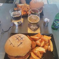 Vegans and roses, great burgers !  at Beer O'Clock in Crete