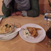 Tapas y vino at Jardin De Los Naranjos in La Palma