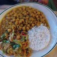 Indian chickpea dish at Jardin De Los Naranjos in La Palma