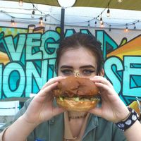 Vegan spicy chicn sandwich was so crunchy good  #Veganuary at Korny Vibes in Houston