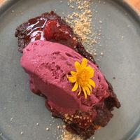 Brownie com sorvete e calda de frutas vermelhas   at Cajui in Sao Paulo