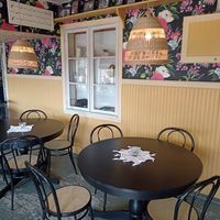  at Systrarna Skogströms Lantcafe in Oer