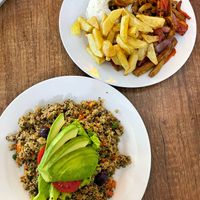 Lomo saltado & quinoa chaufa  at Matheos - Tacna in Piura