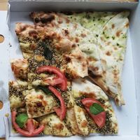 Manakisch Za'atar und Spinat at Arabiano in Bremen