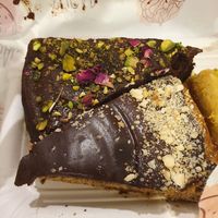 Cakes at Nujaila in Granada