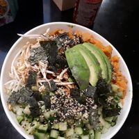 Custom crispy tofu bowl at Poké Perfect - Nieuwendijk in Amsterdam