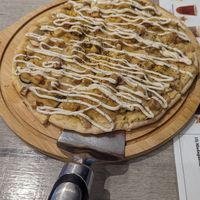 Truffle pizza at Mong Cha Cha Cafe 夢茶茶 in Central Singapore