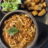 It comes with  bread but I switched to potatoes. Also I mentioned vegan (i think there was cheese originally)  at Axul Cafe - Apaneca in Apaneca