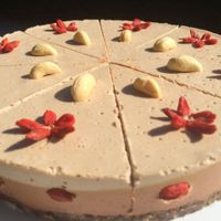 Daily fresh organic raw cake. at Trgovina Rastoča Jablana in Ljubljana