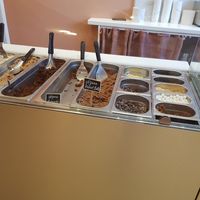 Vegan almond and vegan peanut butter at Cupkie in Paris