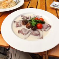 Cacao pasta with mushrooms at Il Paparazzo in Valparaiso
