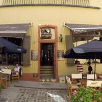 the outside at Il Paparazzo in Valparaiso