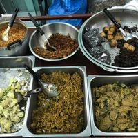 Food 100% vegan  at Aharn Jay Bangkhunsri  in Bangkok