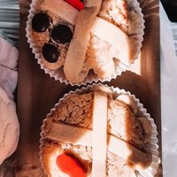 Lärchen (Original & Schoko/Walnuss) at Brotgefuehle in Leipzig