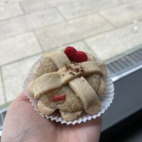 Lerche mit Apfel-Zimt-Füllung  at Brotgefuehle in Leipzig