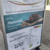 Mir wurde gesagt, es sei alles vegan. at Brotgefuehle in Leipzig