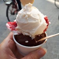 Laerche and Peru chocolate at Brotgefuehle in Leipzig