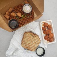 Lunch at Lifestyle Cafe in Columbus