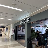 Joe  at MSP - Joe & The Juice - T1 in St Paul