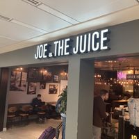 Front   at MSP - Joe & The Juice - T1 in St Paul