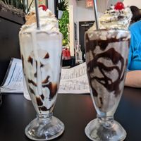 S'mores and cookies and cream sundaes at 4th & State in Columbus