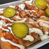 Nashville Hot Chickn Pizzaa  at 4th & State in Columbus
