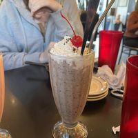 Thin mint milkshake ❄️  at 4th & State in Columbus