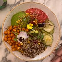 Flower power (was filling!) at Basilio in Lisbon