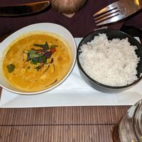 Coconut curry at Lemon Leaf in Prague