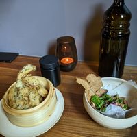 onion rings, mushroom plate at Leuchtendroter in Frankfurt