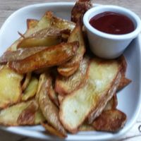 Potato skins and BBQ dip at Lakeside Inn in Wardley
