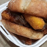  at Yecla 33 in Valencia