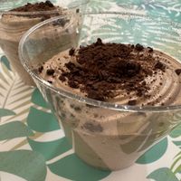 Vegan chocolate mousse at Yecla 33 in Valencia