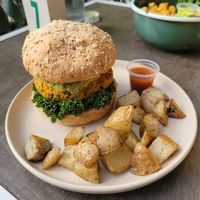 vegan spicy burger 🍔 at Smash Avocaderia y Cafe in Medellin