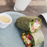 Con limonada de coco at Smash Avocaderia y Cafe in Medellin