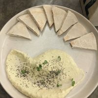 Humus y Pan Pita (13.900 COP) - 3/5 at Smash Avocaderia y Cafe in Medellin