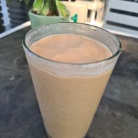 Date Smoothie😛 at Smash Avocaderia y Cafe in Medellin