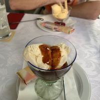 Veganes Eis mit Marillensauce   at San Marino in Ober-grafendorf