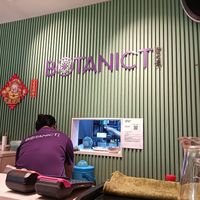 Signboard at Botanict 豐之素 in West Singapore