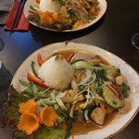 I mean... the best curry i had in a longgggg while(dish in the Back) the wok was dilicious too. All Fresh vegatebles!! at KIM999 in Berlin