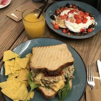 Vegan Tuna Melt sandwich & strawberry pancakes (vegetarian) at Kattencafé Sophie in Leiden