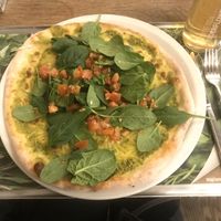 Vegane Pizza Spinat & Pesto at Vapiano in Moenchengladbach