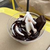 Ice cream sundae at Furahaa - Vegan in Paris