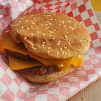 Double Cheeseburger at Furahaa - Vegan in Paris